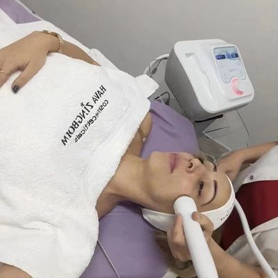 New D cool Portable Cool + Hot + Ems For Skin Tightening Anti Puffiness Facial Electroporation Machine Beauty Device